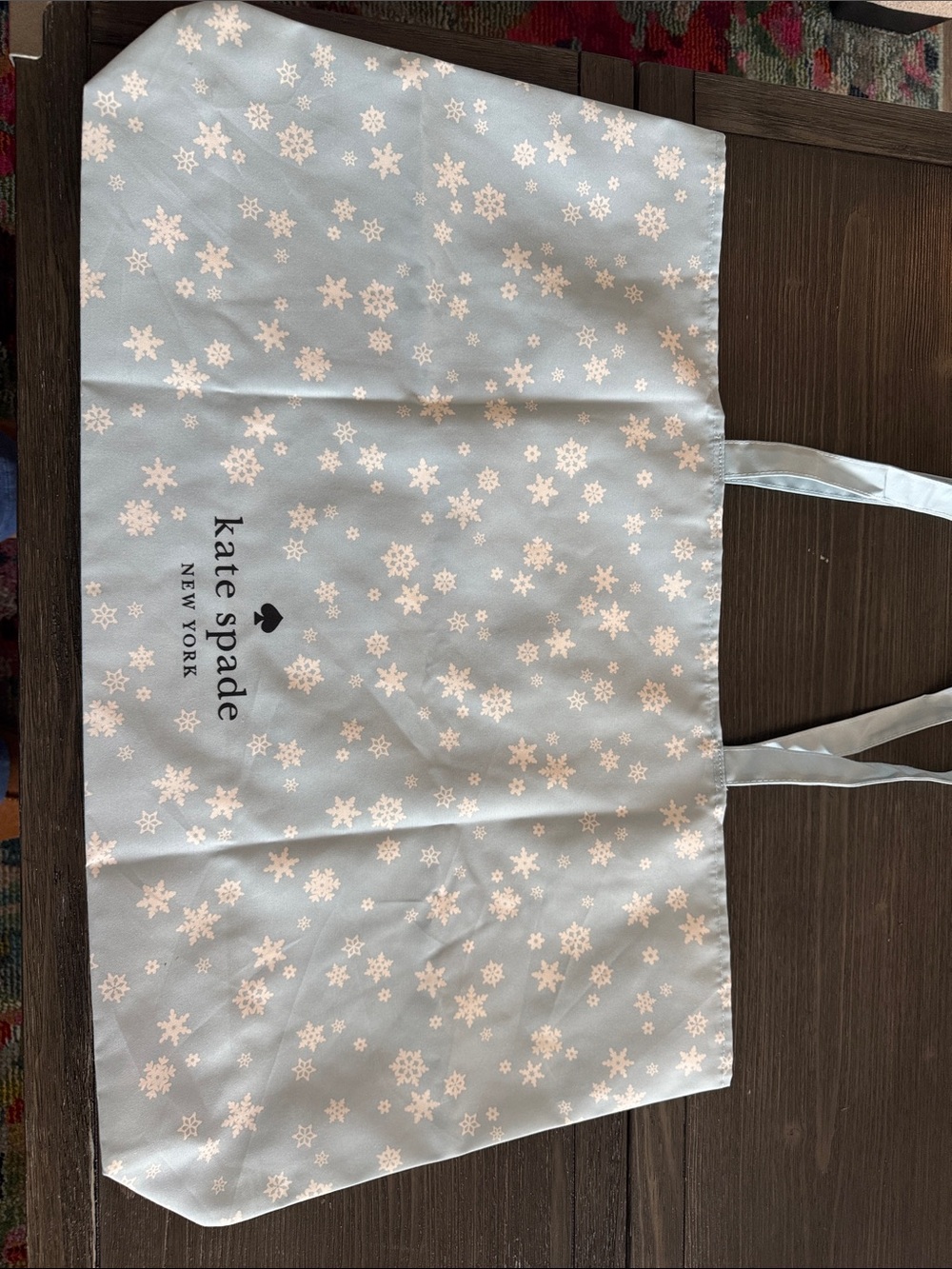 kate spade light gray tote with pale pink snowflake print